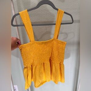 Express yellow top size.